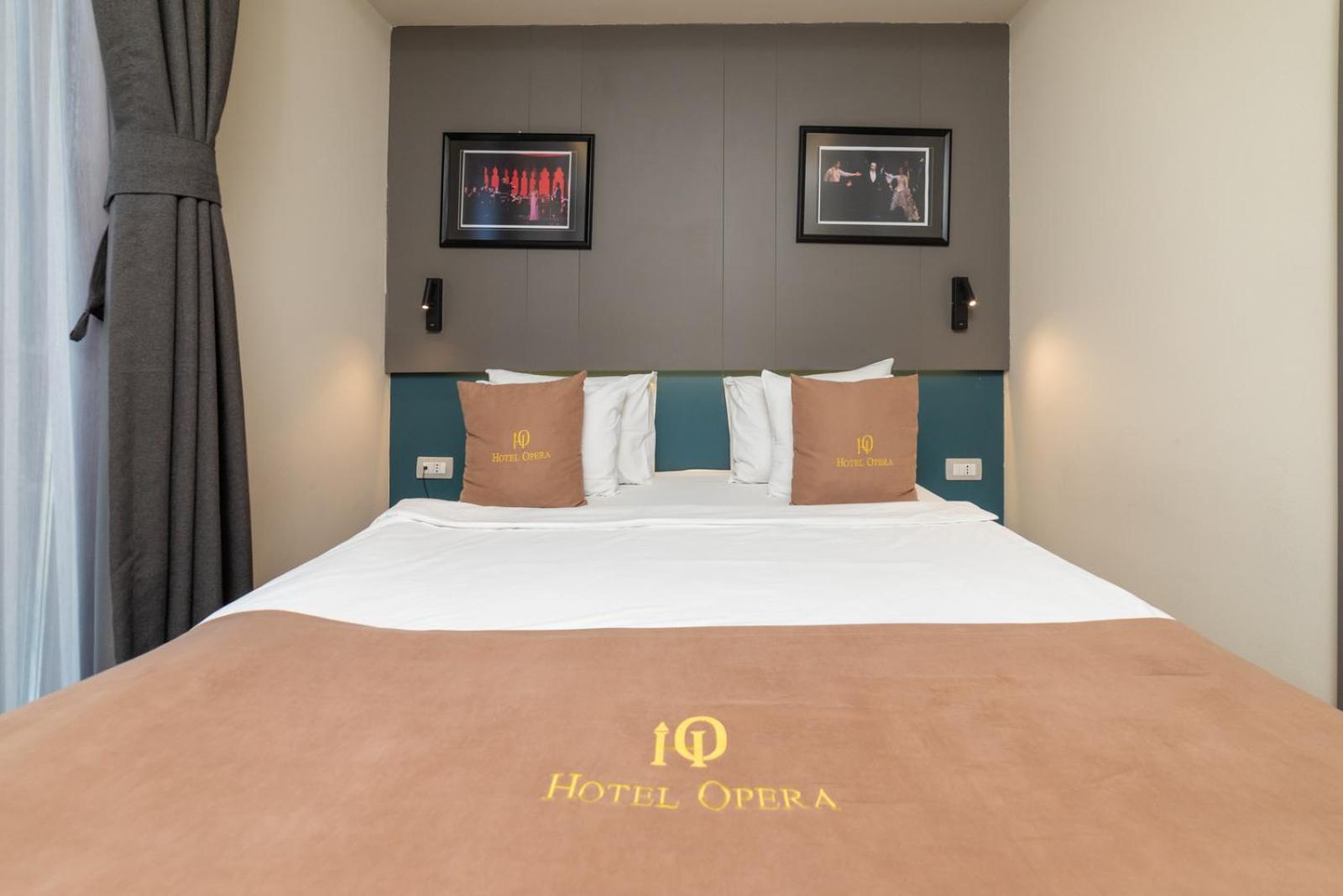 Hotel Opera Pristina Kültér fotó