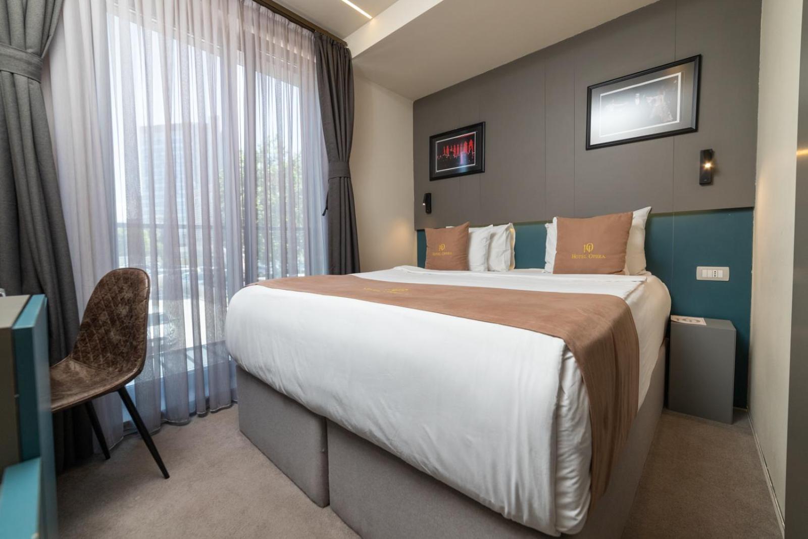 Hotel Opera Pristina Kültér fotó